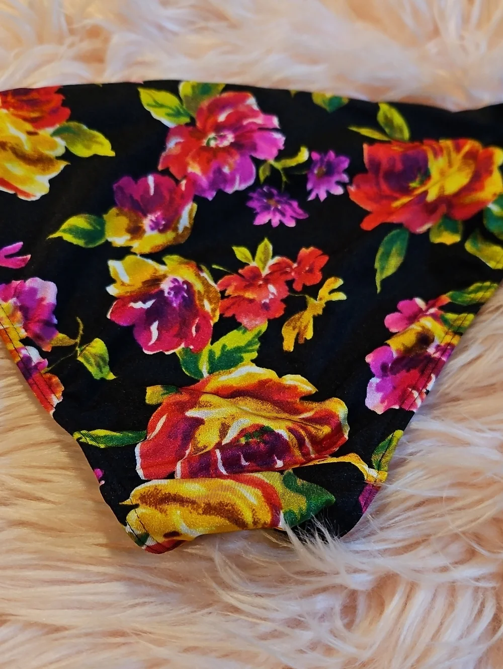 VS Swim Vintage 2012 Cheetah Peony Toggle Chain Triangle Bikini
